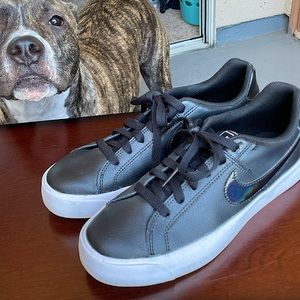 Black Nike size 7